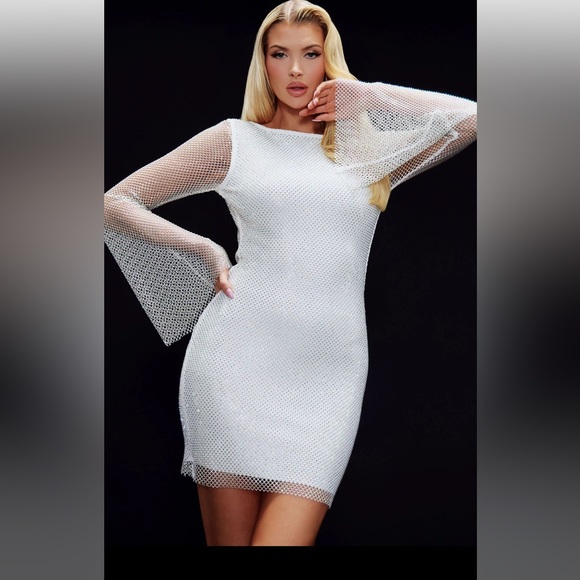 Sparkly embellished bandage dress - Picture 4 of 5